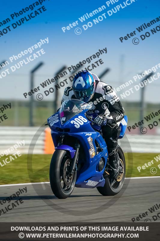 donington no limits trackday;donington park photographs;donington trackday photographs;no limits trackdays;peter wileman photography;trackday digital images;trackday photos